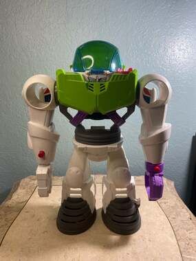Fisher-Price Imaginext Disney Pixar Toy Story 4 BUZZ LIGHTYEAR Robot Playset 21”
